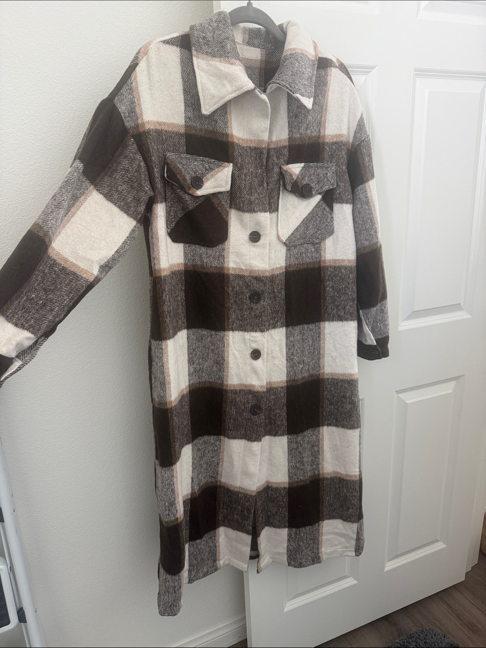 Plaid Long Button-Up peacoat in Brown and Cream